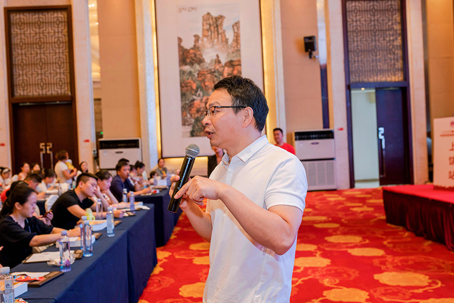 4C4A5669-98.jpg